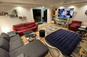 Big&cozy (8-12 people) Apartm. for UNTOLD in Cluj